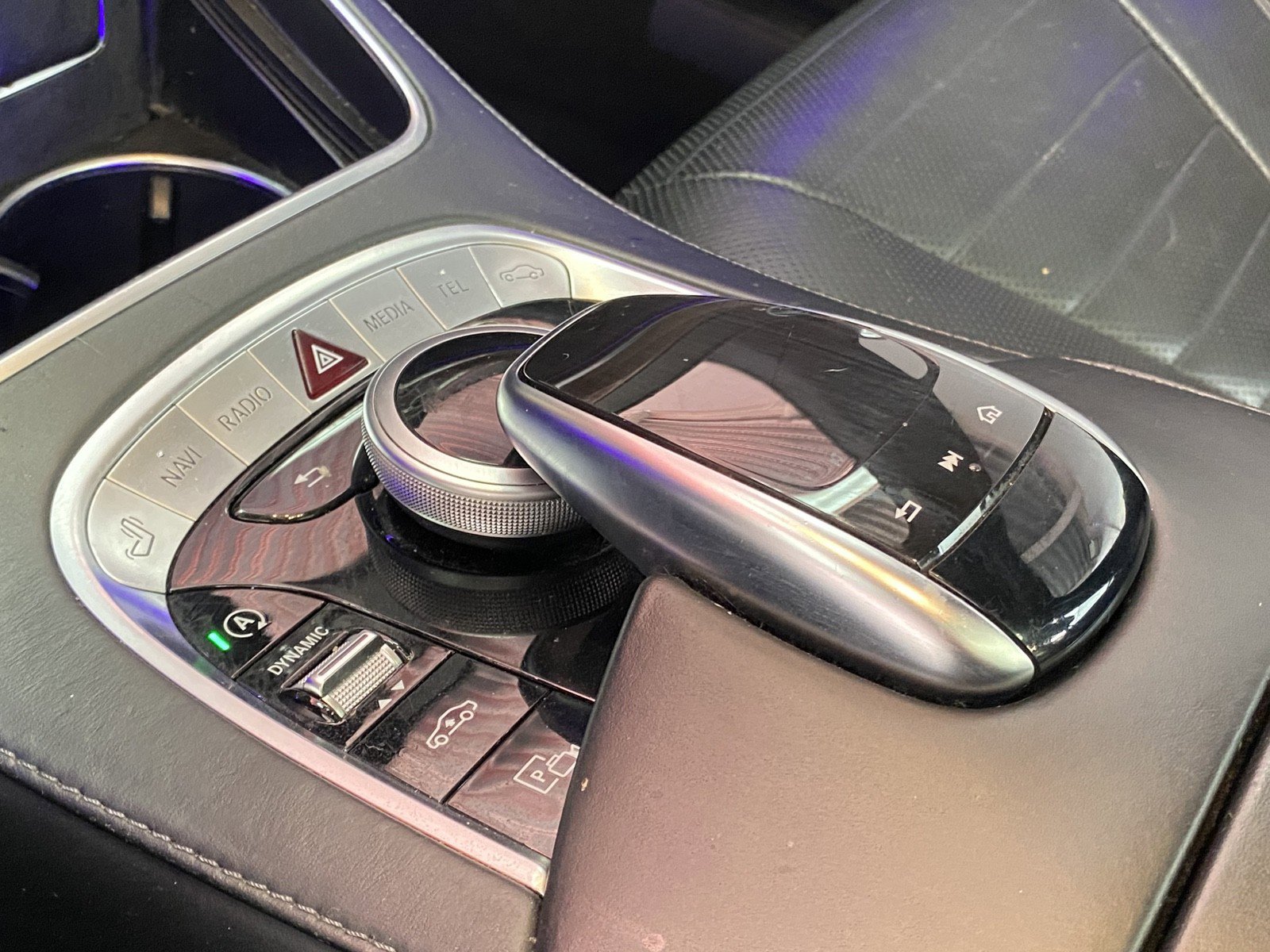 Used 2019 Mercedes-Benz S 560 4MATIC Sedan w/ Premium Package image 25