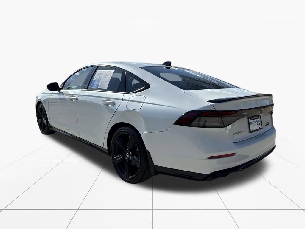 Used 2024 Honda Accord Sport image 6