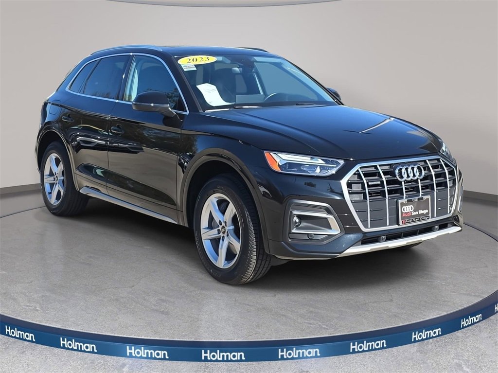 Used 2023 Audi Q5 2.0T Premium w/ Convenience Package image 4