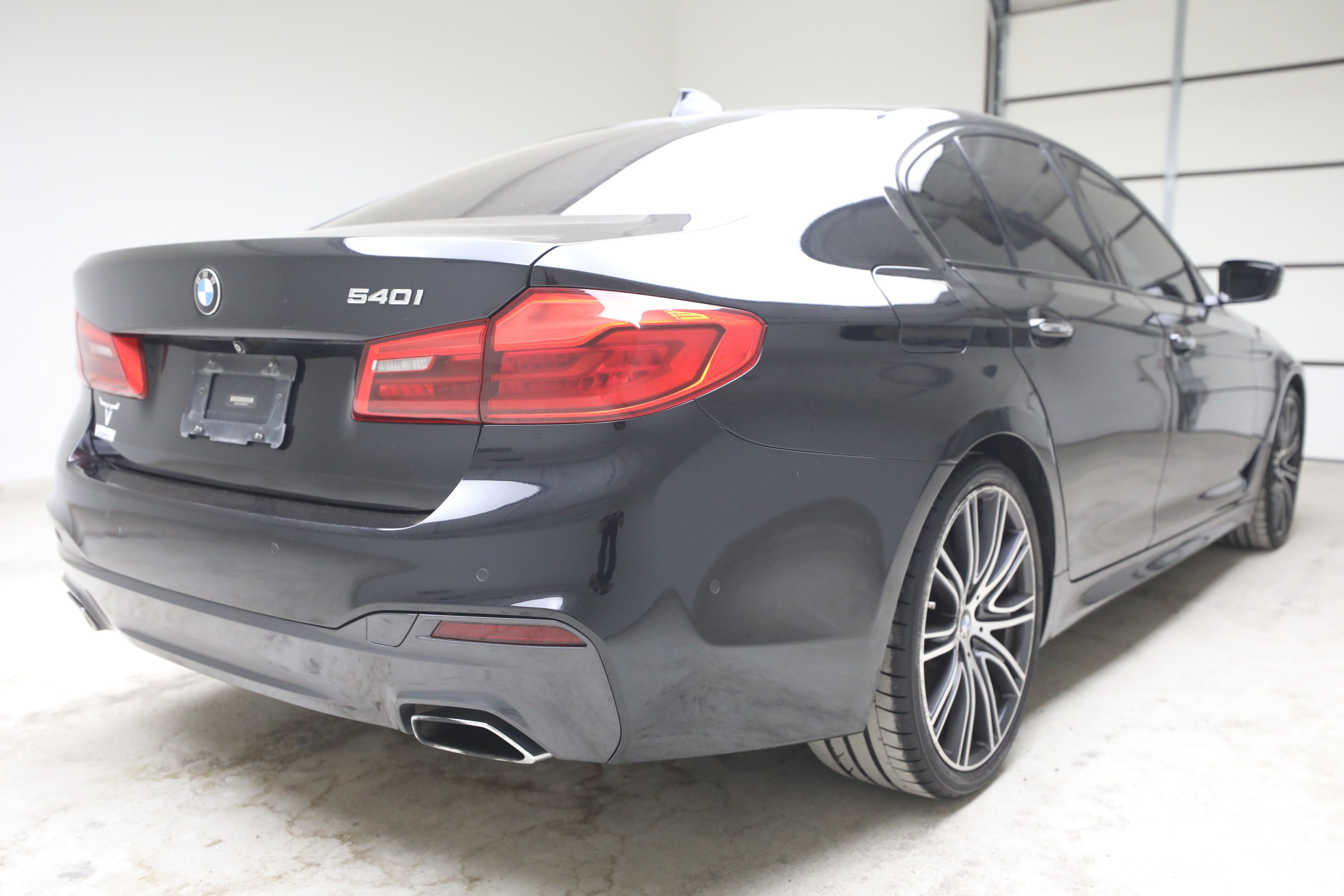 Used 2018 BMW 540i RWD image 5