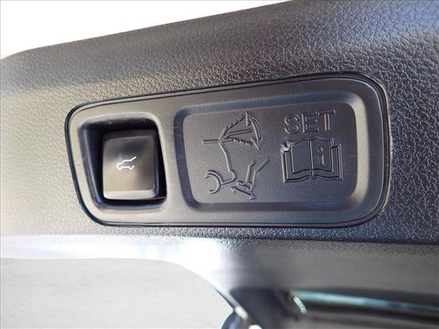 Used 2020 Ford Expedition Max Limited w/ Equipment Group 302A AWD/4WD image 10