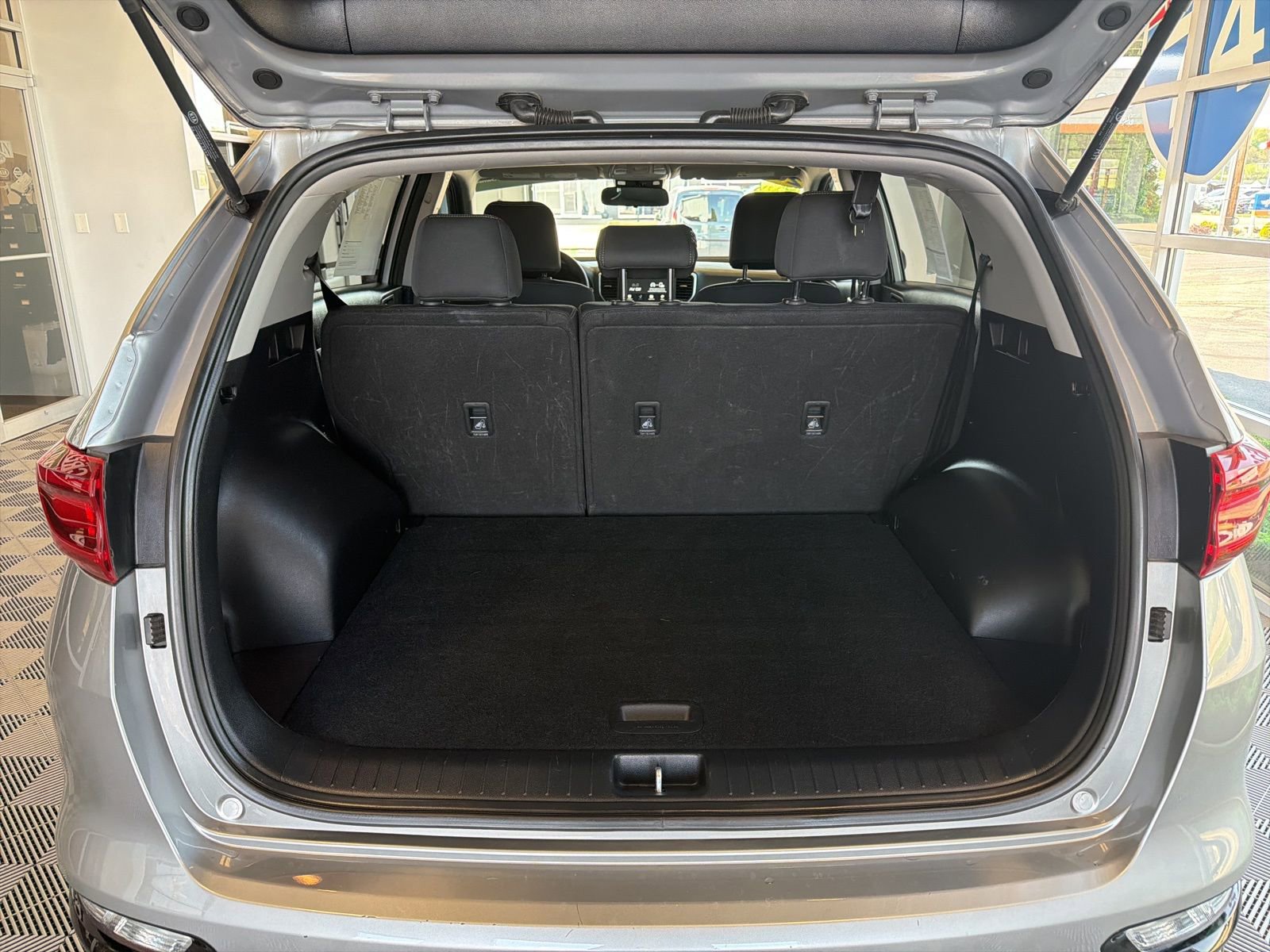 Used 2022 Kia Sportage LX AWD/4WD image 11