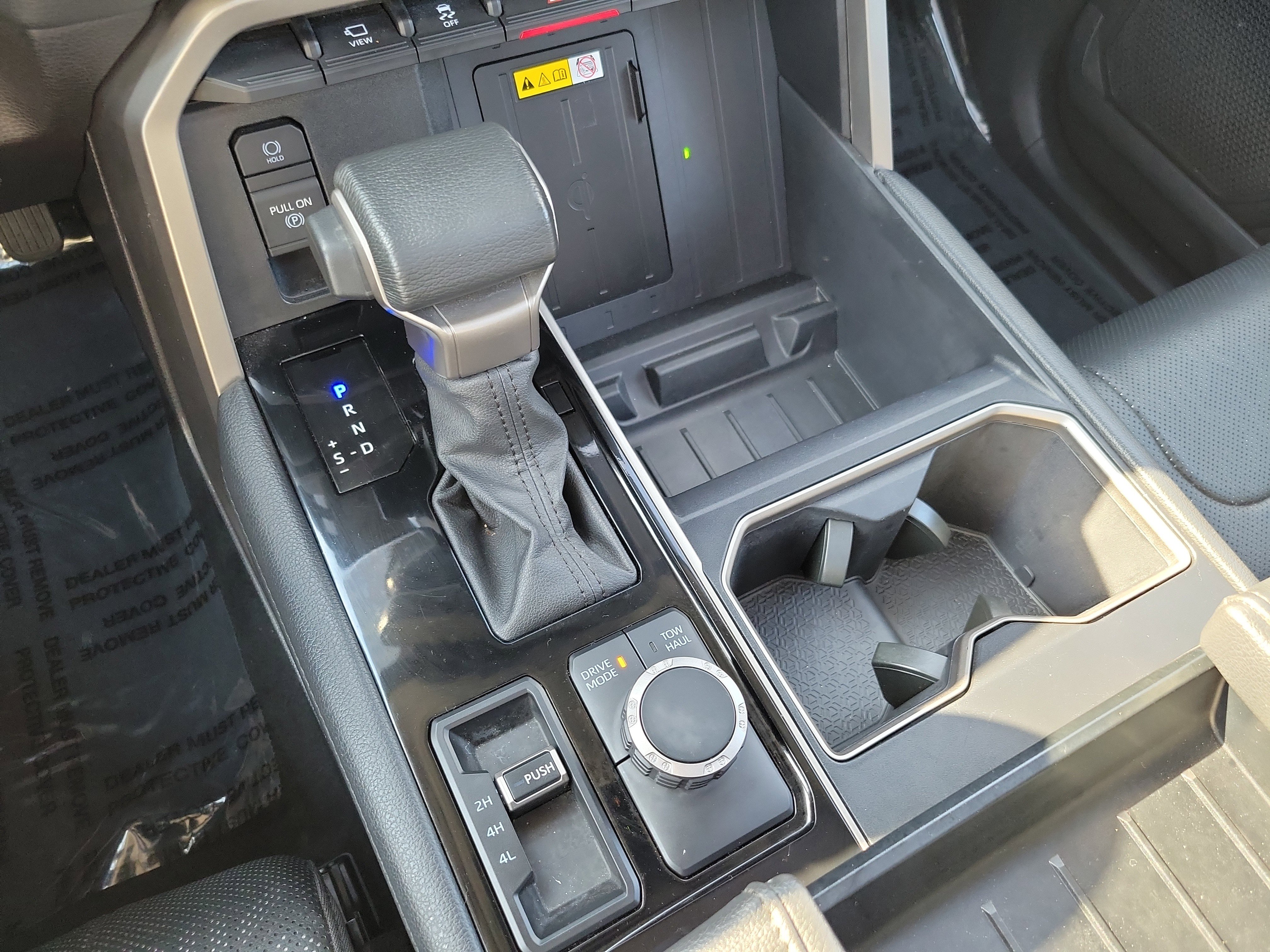 Used 2024 Toyota Tundra Limited image 31