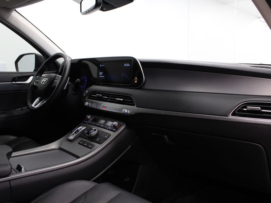 Used 2021 Hyundai Palisade SEL w/ Premium Package FWD image 16