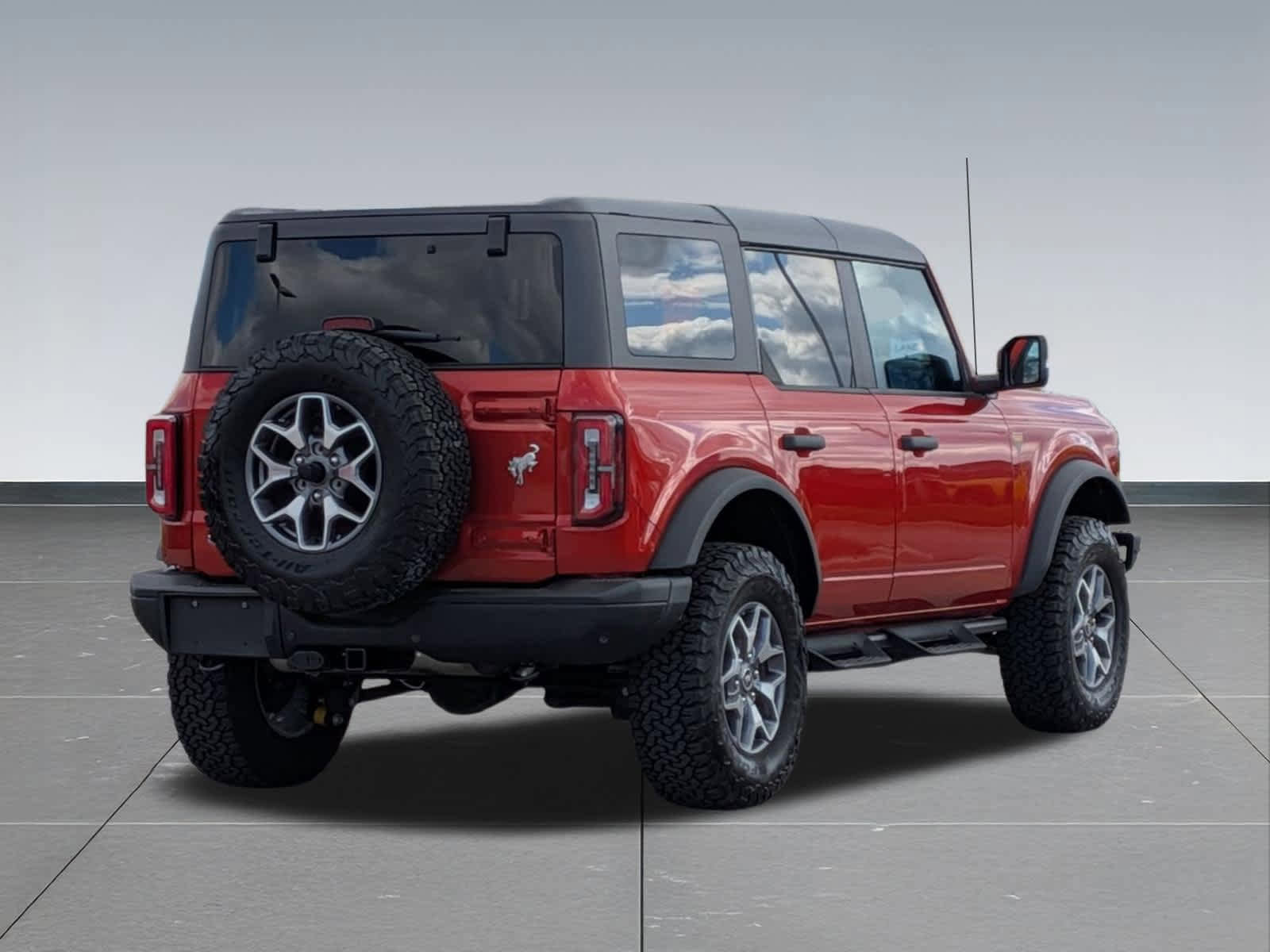 Used 2024 Ford Bronco Badlands image 6