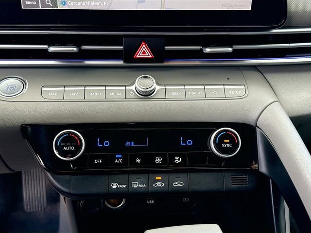 Used 2024 Hyundai Elantra SEL image 16