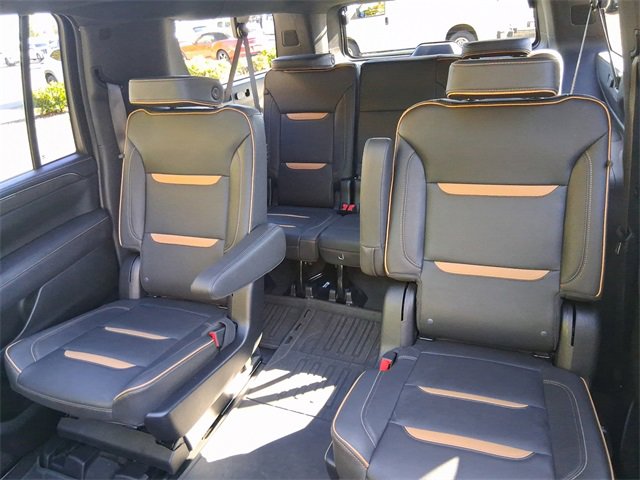 Used 2023 GMC Yukon XL AT4 image 18