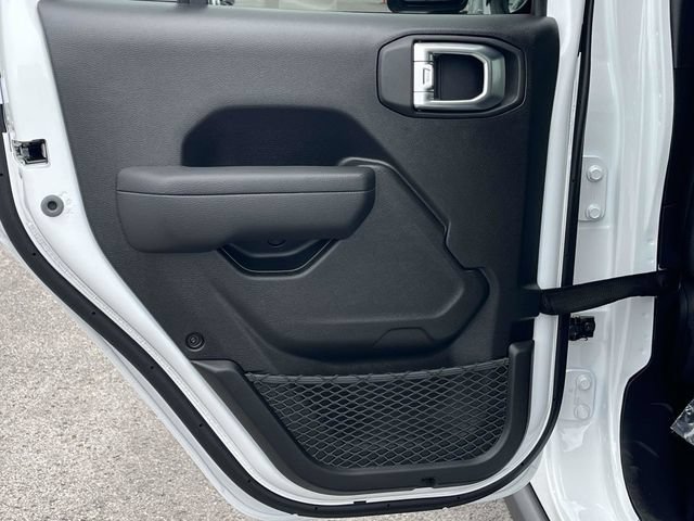 New 2026 Jeep Gladiator Sport AWD/4WD image 13
