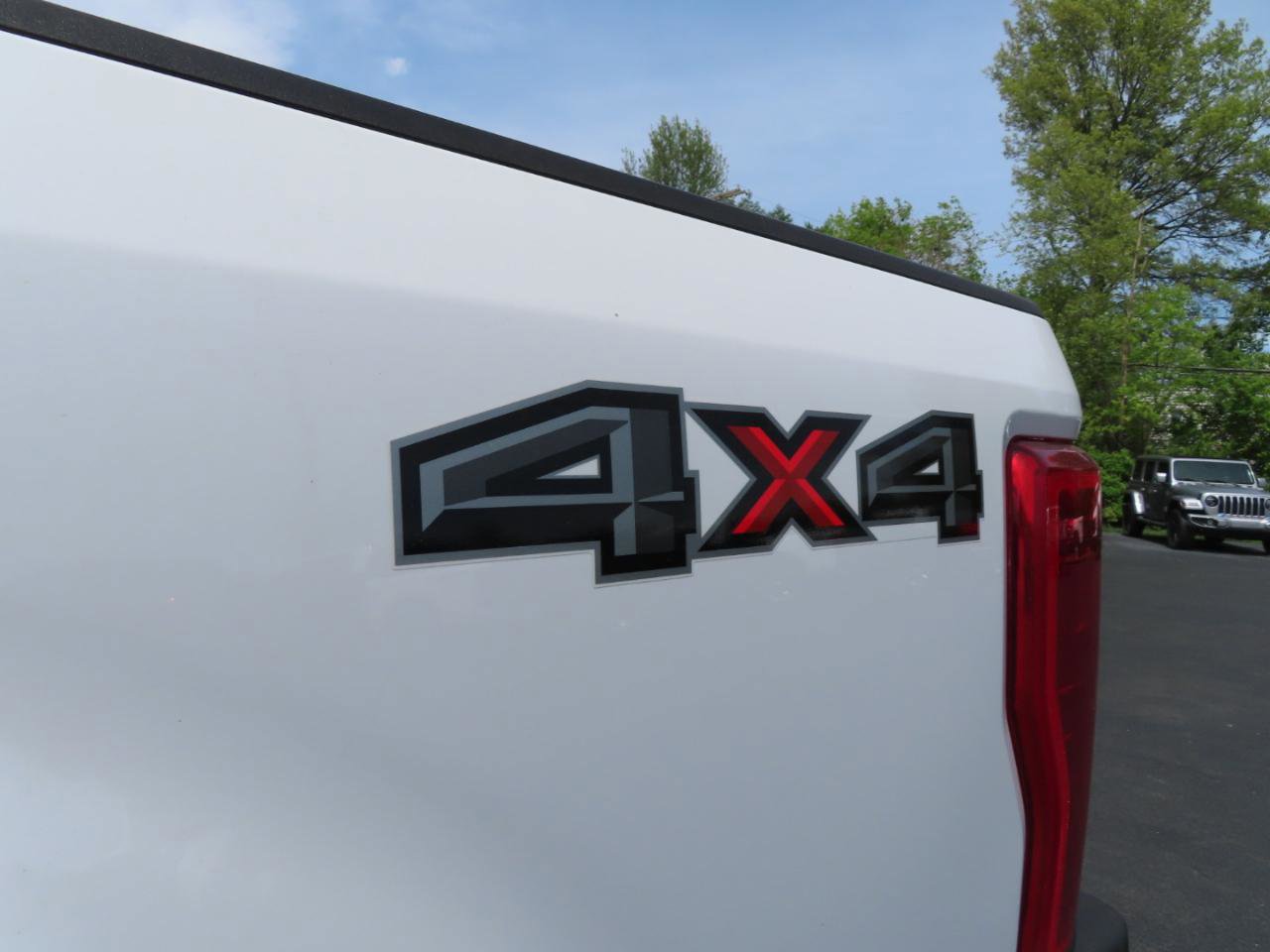Used 2019 Ford F250 XL w/ Power Equipment Group AWD/4WD image 15