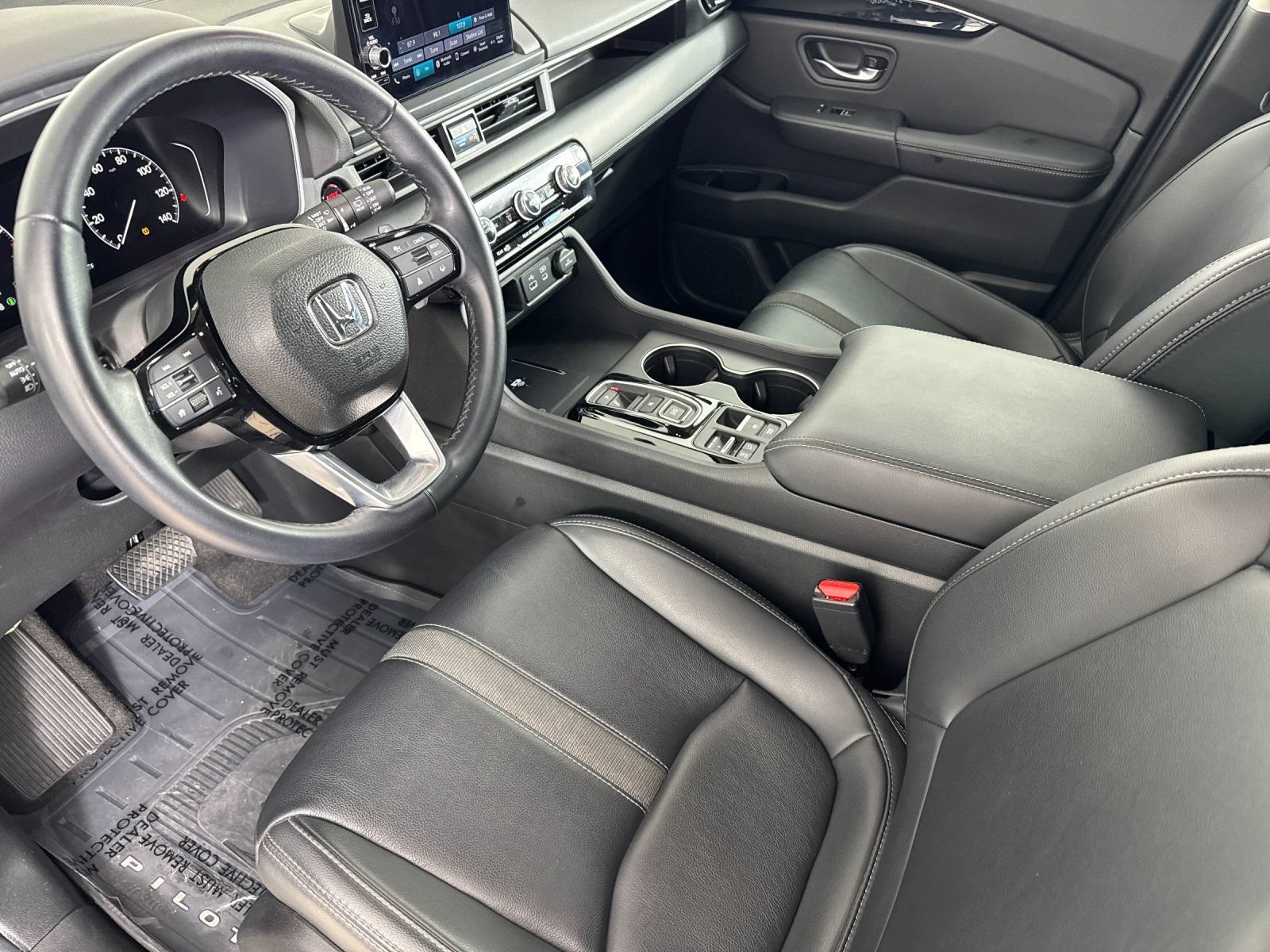 Used 2025 Honda Pilot EX-L image 10