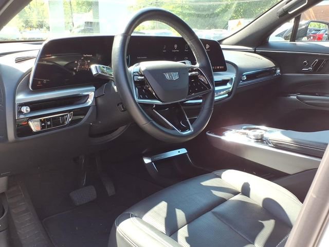 Used 2024 Cadillac Lyriq Sport AWD/4WD image 12