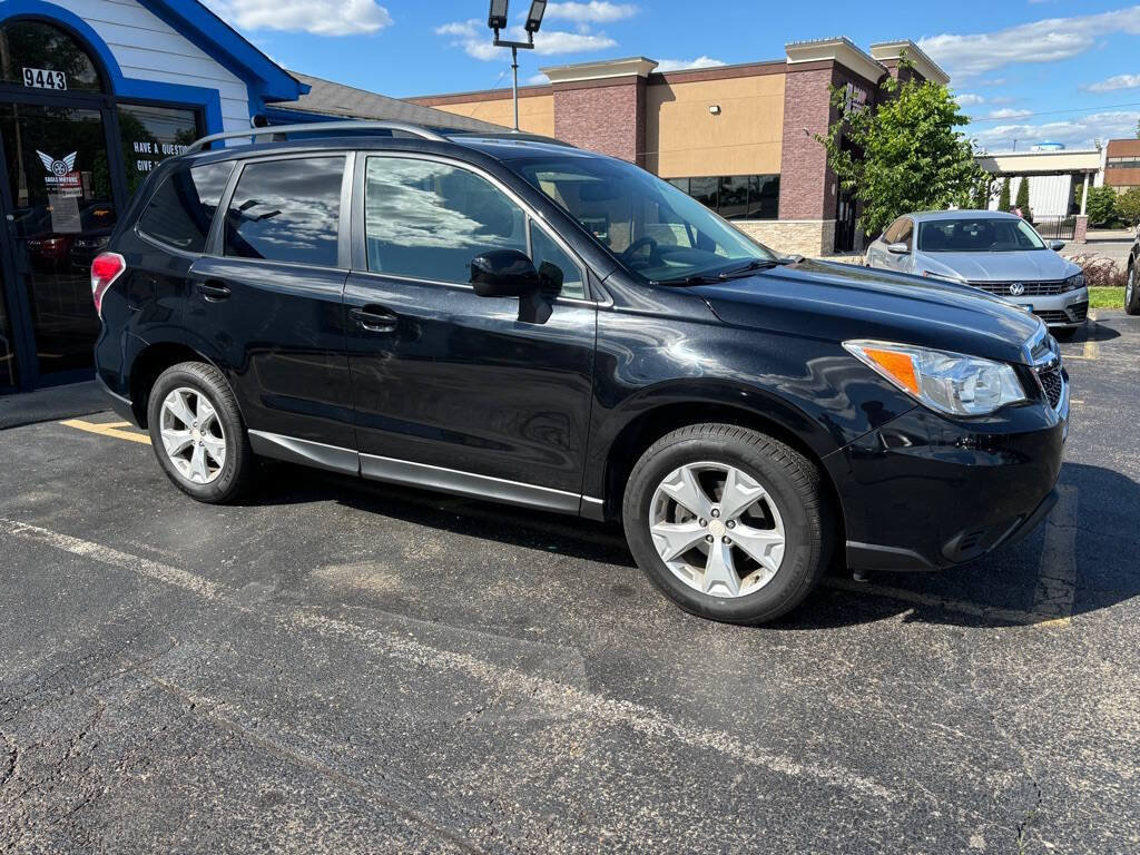 Used 2016 Subaru Forester 2.5i Premium w/ Popular Package #2 AWD/4WD image 3