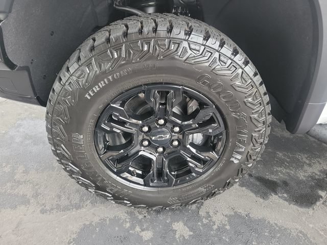 Used 2026 Chevrolet Silverado 1500 ZR2 w/ LPO, Dark Essentials Package AWD/4WD image 31
