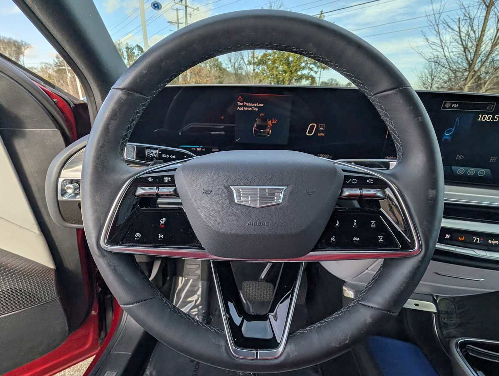 Used 2024 Cadillac Lyriq Sport image 10