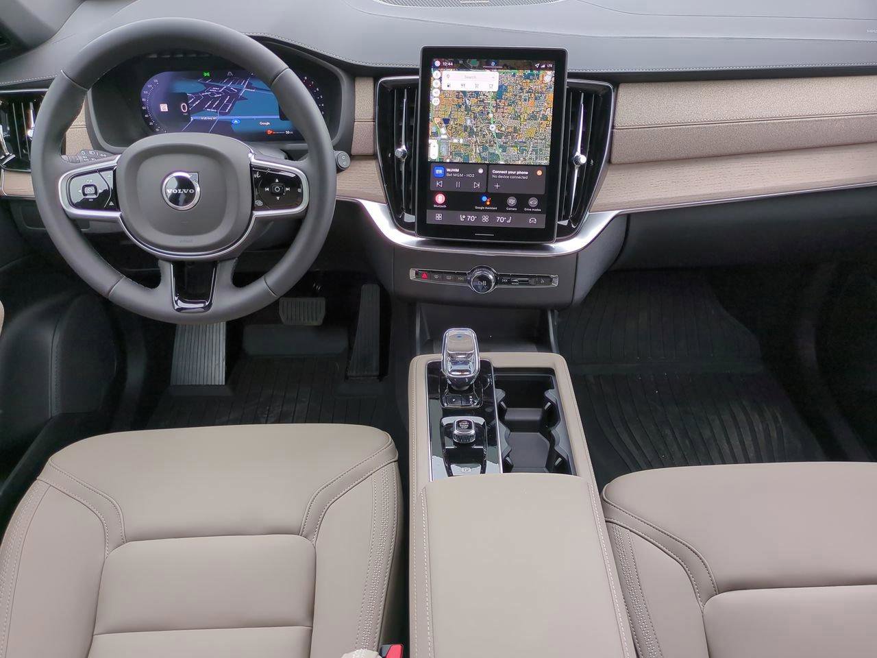 New 2026 Volvo XC90 B6 Plus image 14