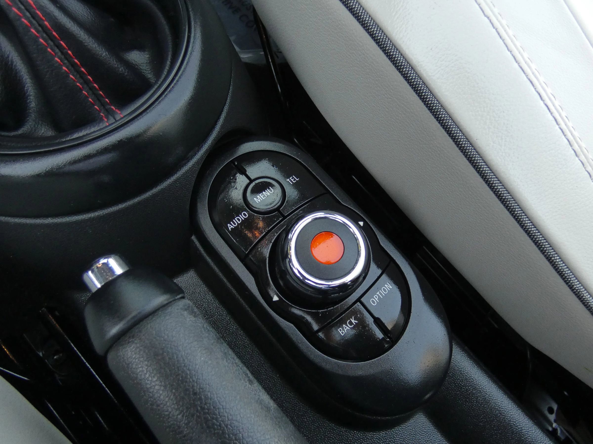 Used 2018 MINI Cooper S image 53