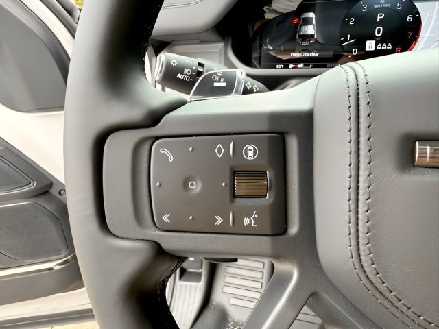 New 2026 Land Rover Defender 110 OCTA AWD/4WD image 71