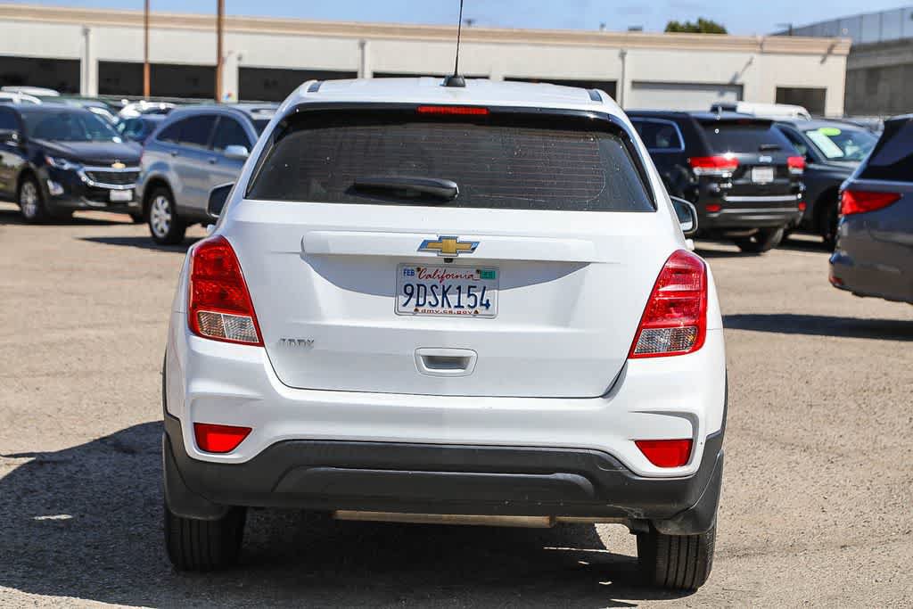 Used 2020 Chevrolet Trax LS w/ LPO, Protection Package FWD image 5