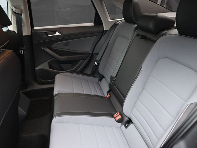 New 2026 Volkswagen Jetta SE FWD image 10