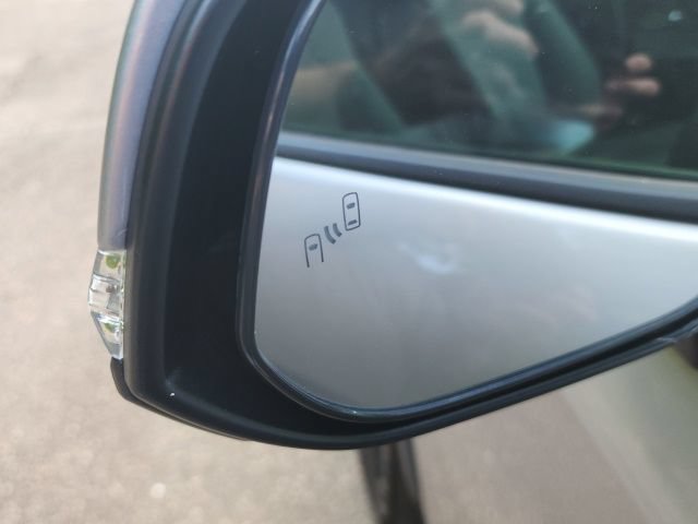 Used 2023 Toyota RAV4 XLE AWD/4WD image 11