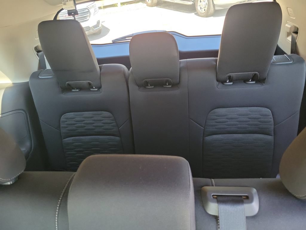 Used 2025 Nissan Pathfinder SV FWD image 16