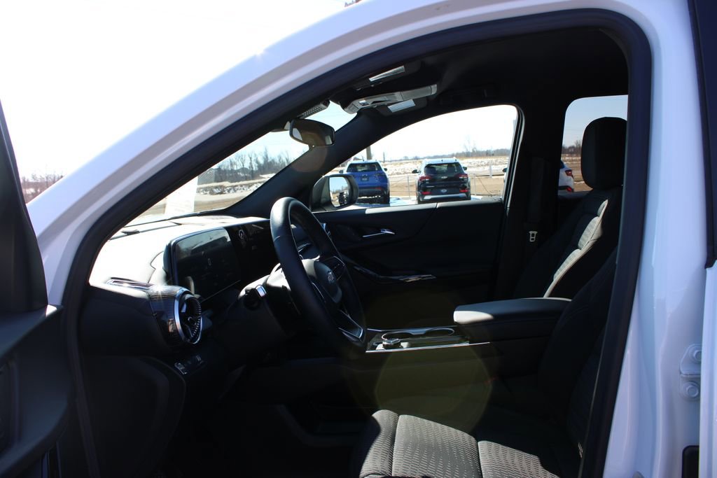 Used 2026 Chevrolet Equinox LT image 17