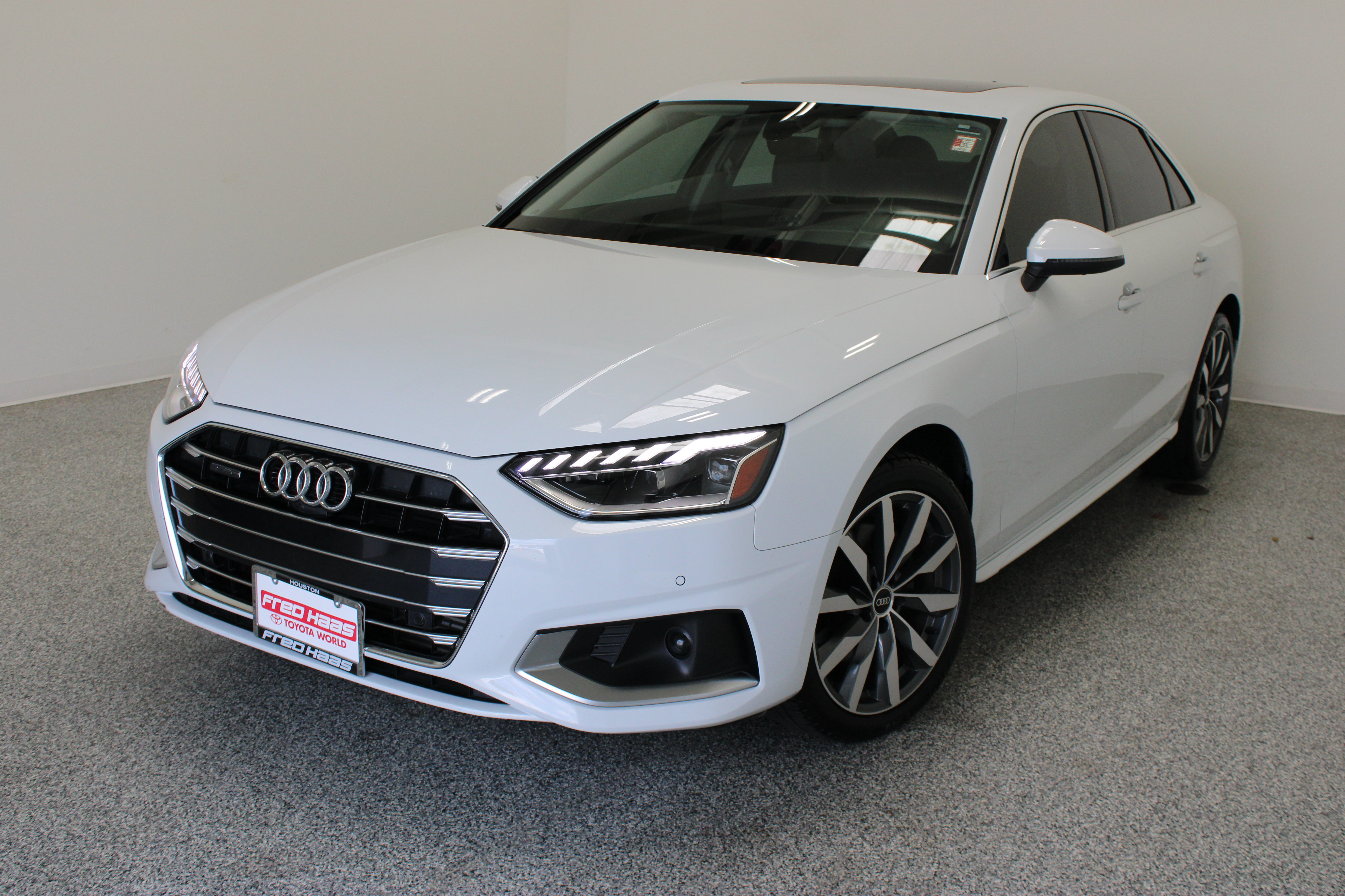 Used 2021 Audi A4 2.0T Premium Plus w/ Premium Plus Package AWD/4WD image 2