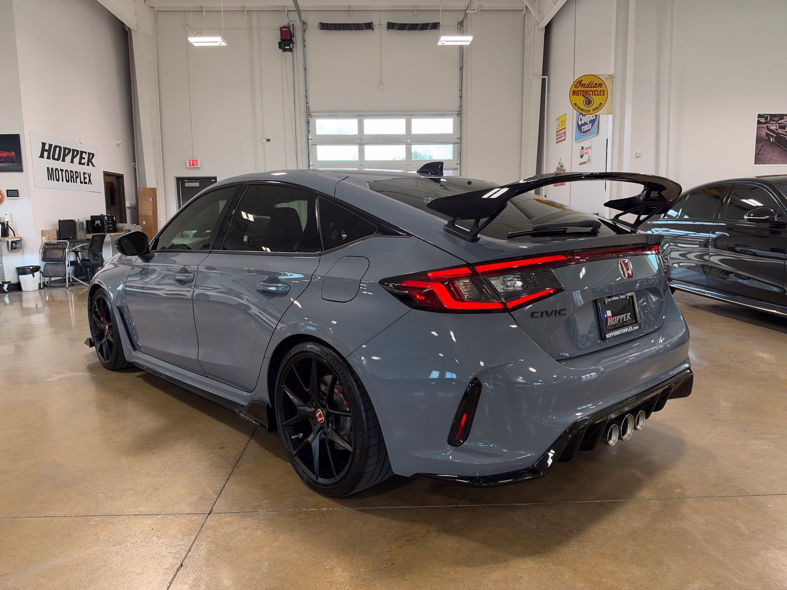 Used 2023 Honda Civic Type R image 6