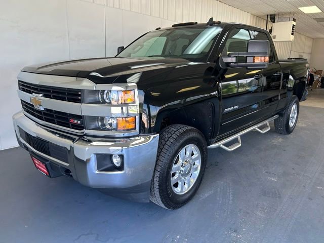 Used 2015 Chevrolet Silverado 2500 LT w/ LT Convenience Package AWD/4WD image 4