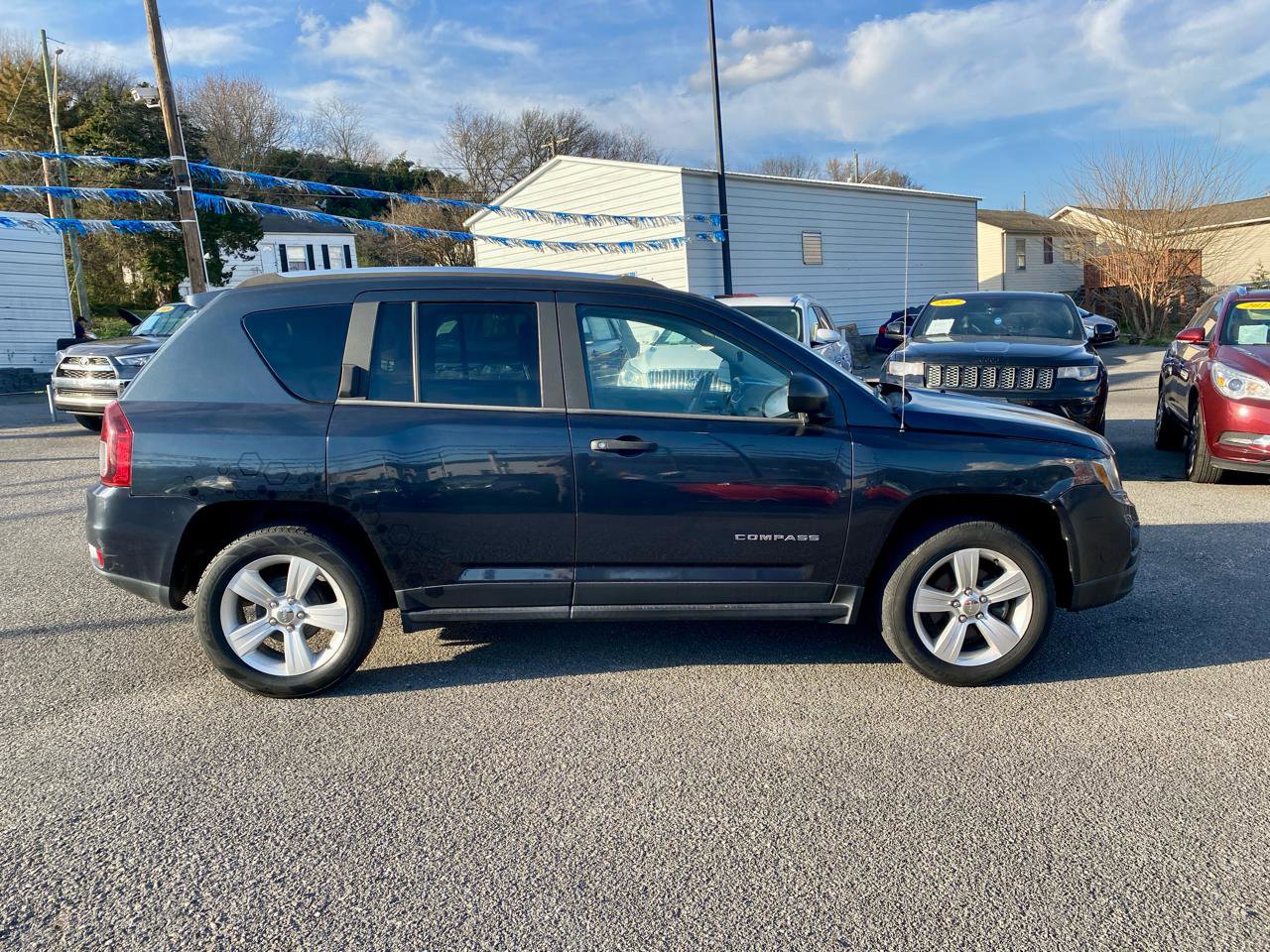 Used 2014 Jeep Compass Sport image 8