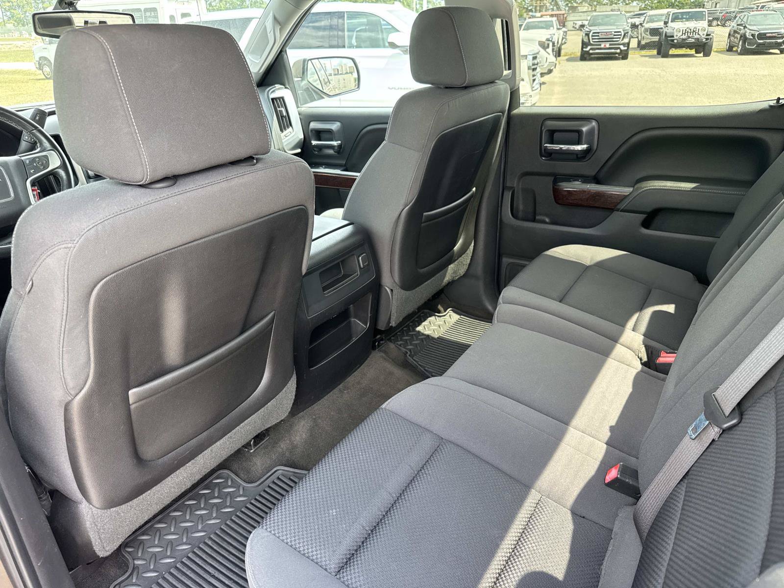 Used 2015 GMC Sierra 1500 SLE w/ SLE Value Package RWD image 17