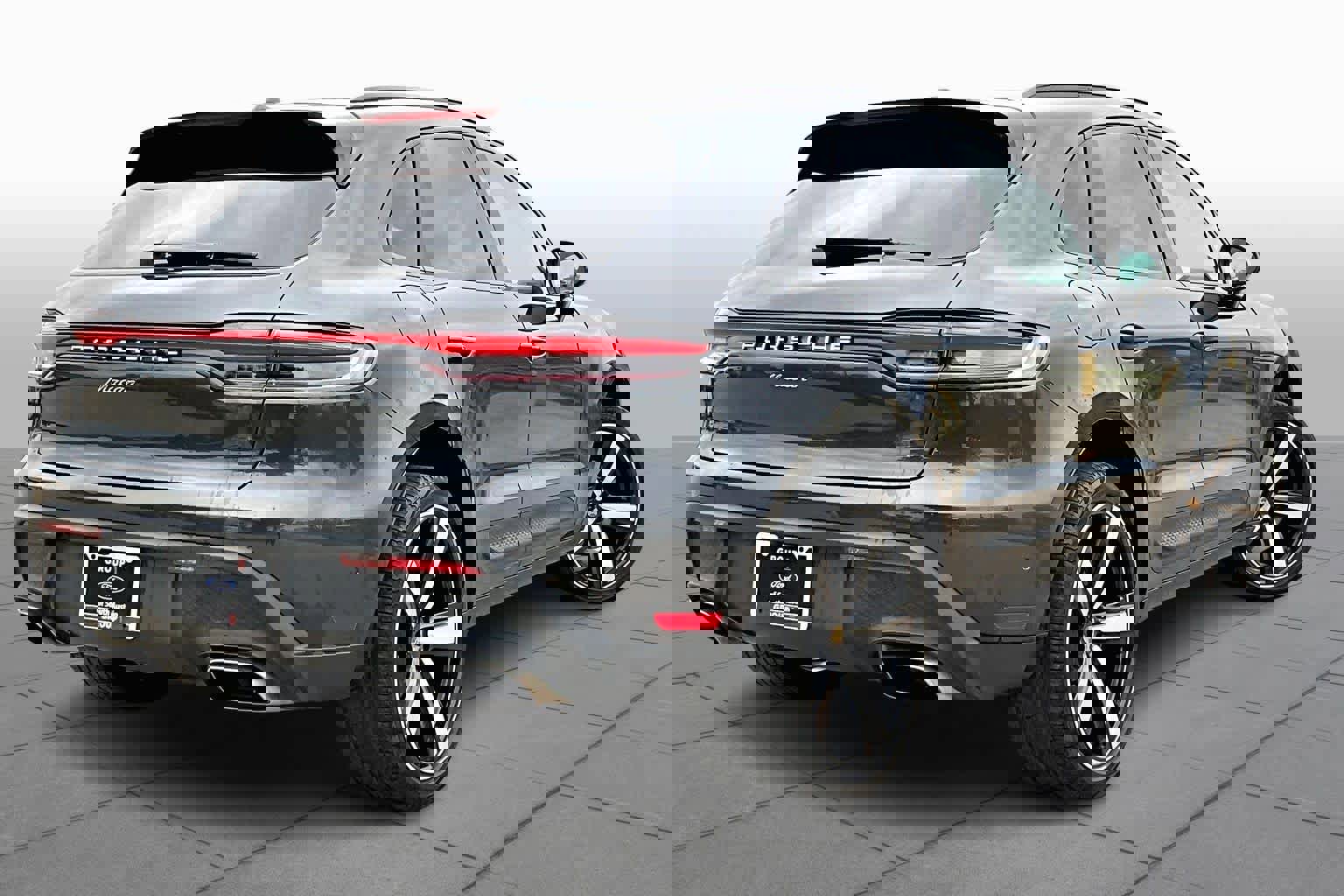 Used 2022 Porsche Macan image 12