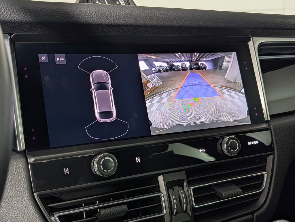 New 2026 Porsche Macan image 32