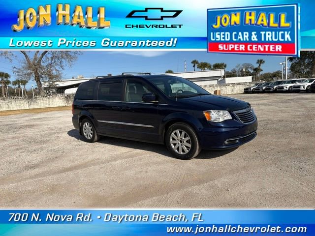 Used 2014 Chrysler Town & Country Touring image 18