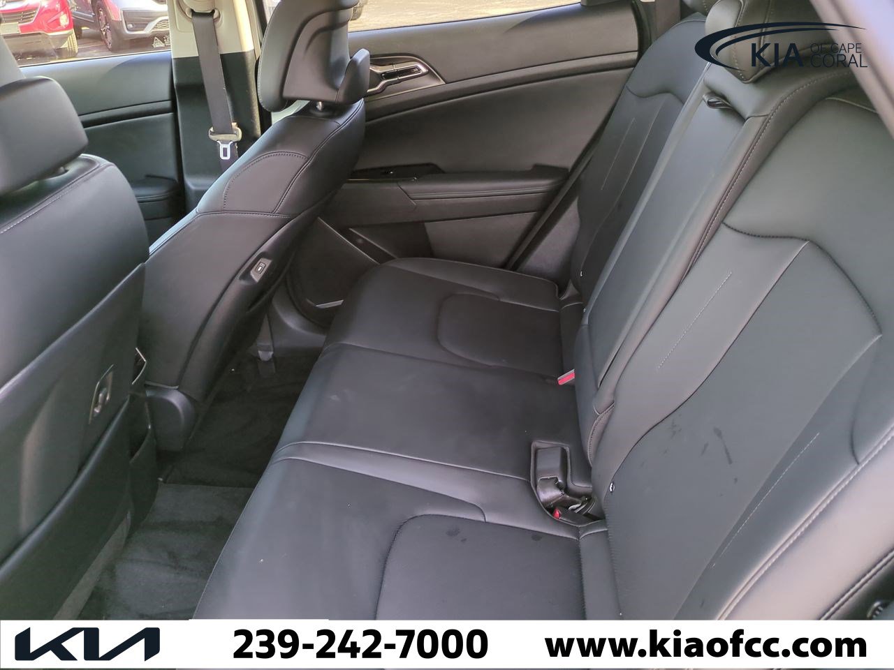 Certified 2024 Kia Sportage EX image 12