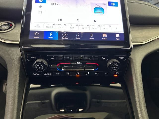 Used 2023 Jeep Grand Cherokee 4WD 4xe image 23