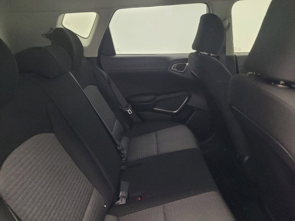 Used 2020 Kia Soul S FWD image 19