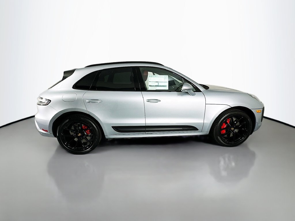New 2026 Porsche Macan GTS AWD/4WD image 8