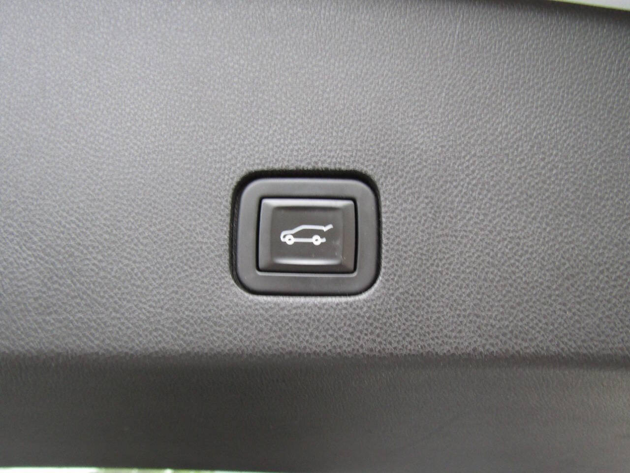 Used 2020 Cadillac XT6 Sport AWD/4WD image 24