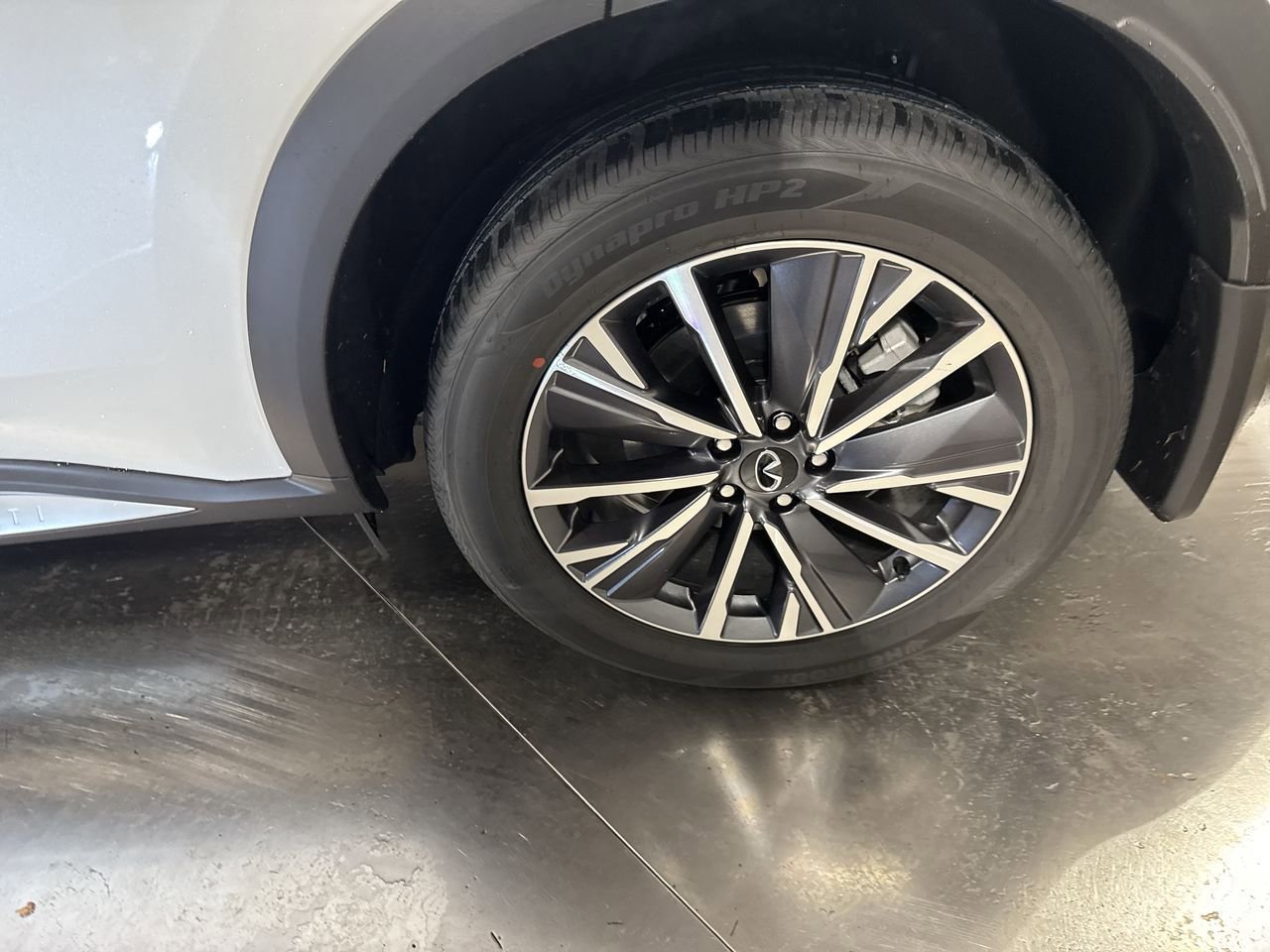 New 2026 INFINITI QX60 Luxe w/ Cargo Package AWD/4WD image 12
