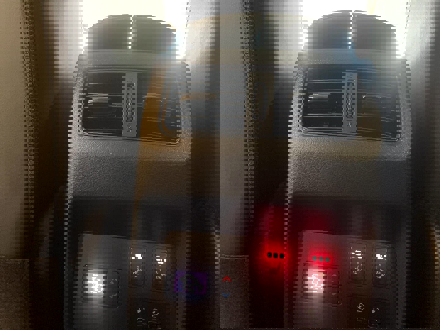 Used 2022 Nissan Rogue Platinum w/ Head-Up Display Package image 6