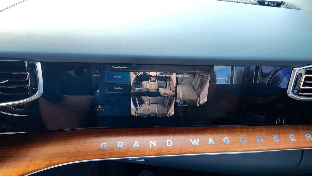 Used 2024 Jeep Grand Wagoneer L Series III w/ Rear Seat Video Group 1 AWD/4WD image 94