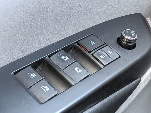 Used 2017 Toyota Highlander Plus image 23