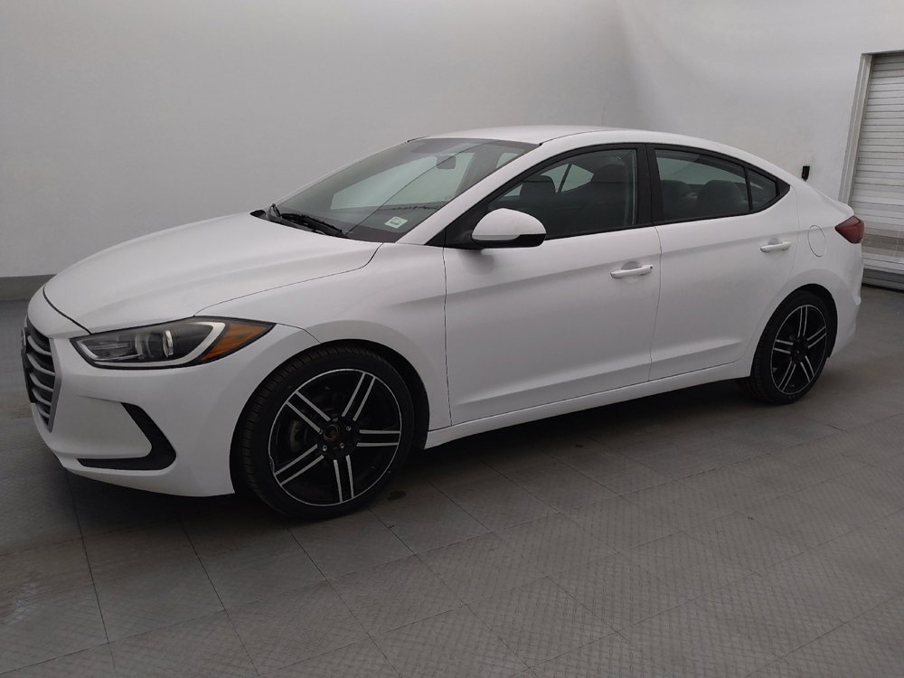 Used 2017 Hyundai Elantra SE FWD image 2
