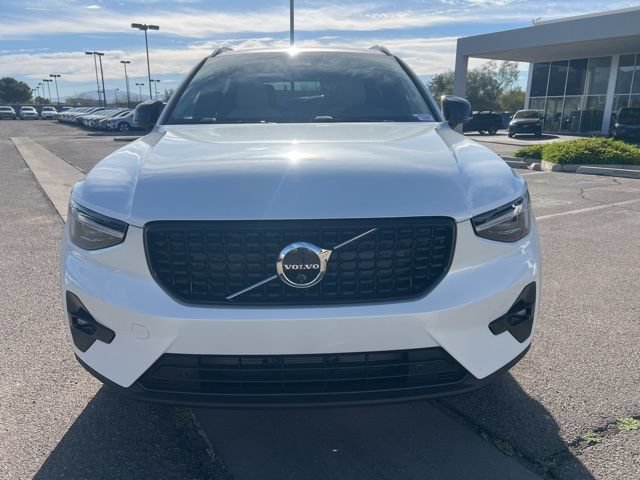 New 2026 Volvo XC40 B5 Plus w/ Protection Package Premier AWD/4WD image 9