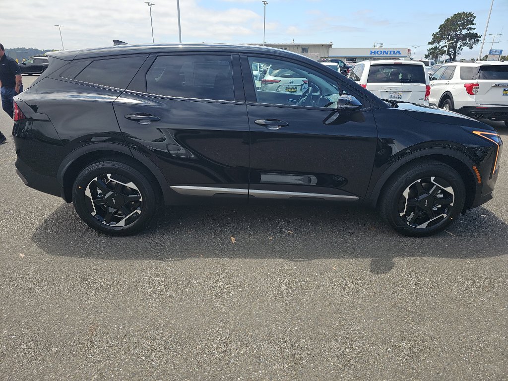 New 2026 Kia Sportage S image 8