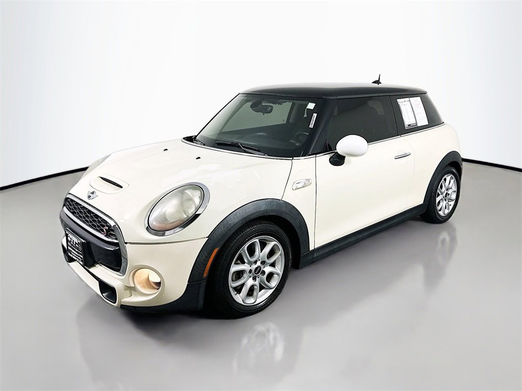 Used 2015 MINI Cooper S image 3