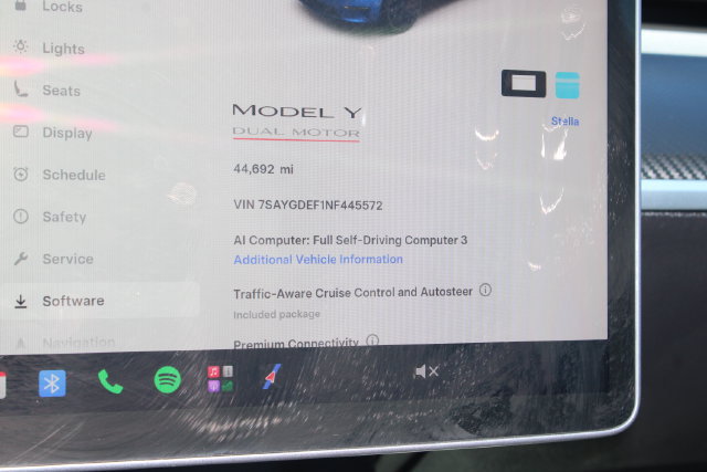 Used 2022 Tesla Model Y Performance AWD/4WD image 17