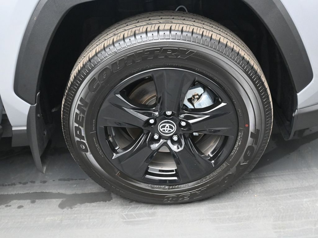 Certified 2025 Toyota RAV4 XLE image 38