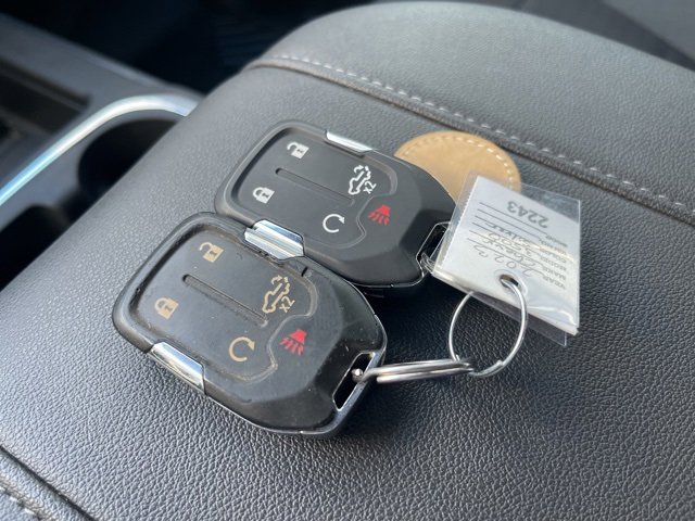 Certified 2023 Chevrolet Silverado 3500 LT w/ Convenience Package image 9